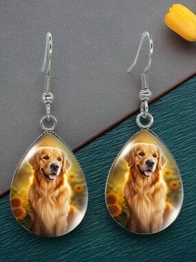 💎4/$20💎Golden Retriever Teardrop Dog Earrings (PREVIEW)